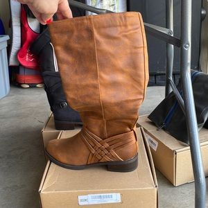 Cognac wide calf boots. Size 8.5.